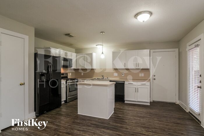 Building Photo - 17107 Scuttle Way