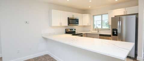 Building Photo - 861 San Remo Ave