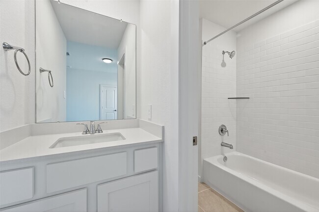 Building Photo - 3238 Kindred Wy