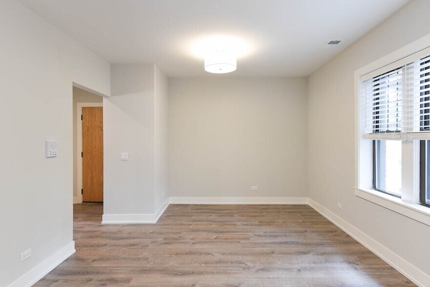 Building Photo - 1150 Maple Ave