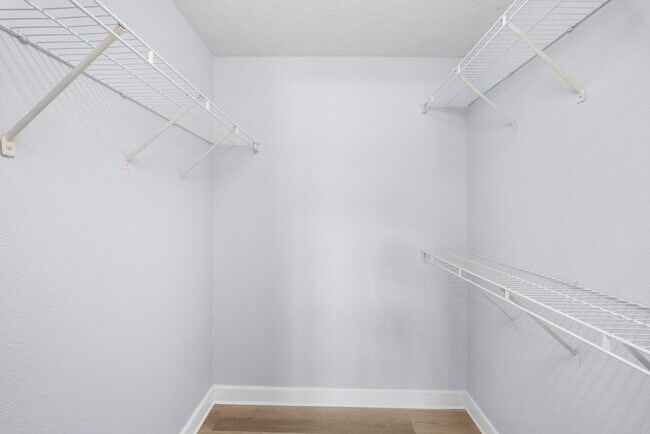 Building Photo - 11511 Villa Grand