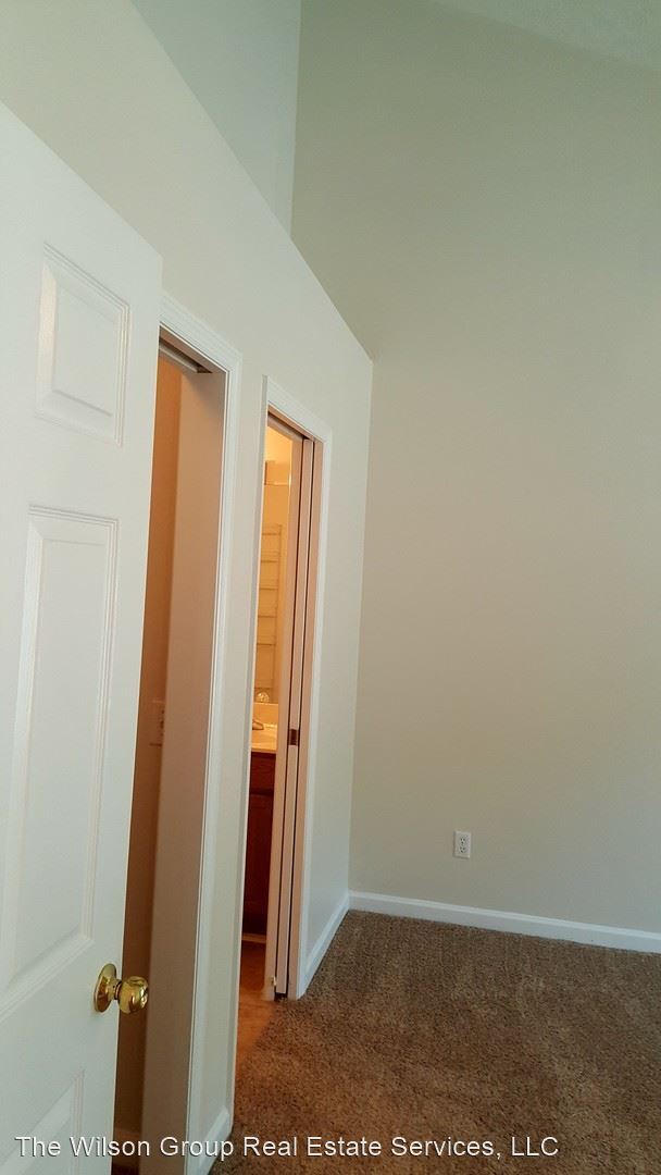 Building Photo - 2 br, 2 bath House - 131 Lake Chateau Drive