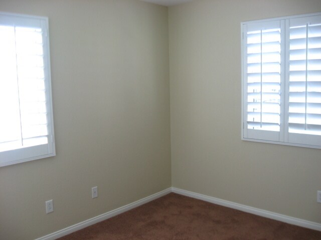 Building Photo - Beautiful, Spacious Four Bedroom + Loft Home in Gated Community!