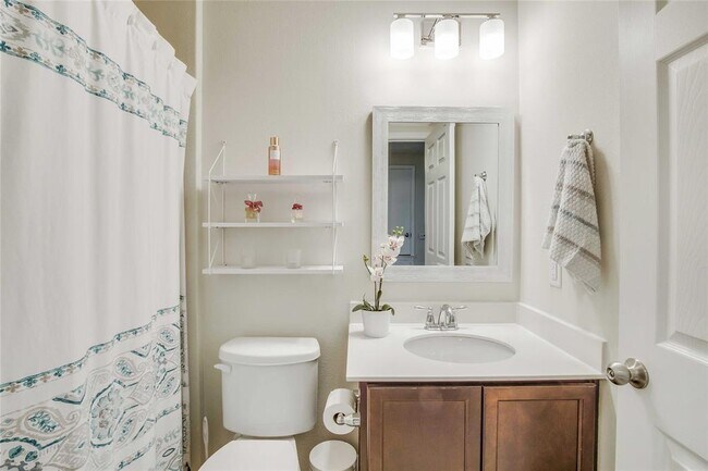 Building Photo - 9505 Southwick Dr