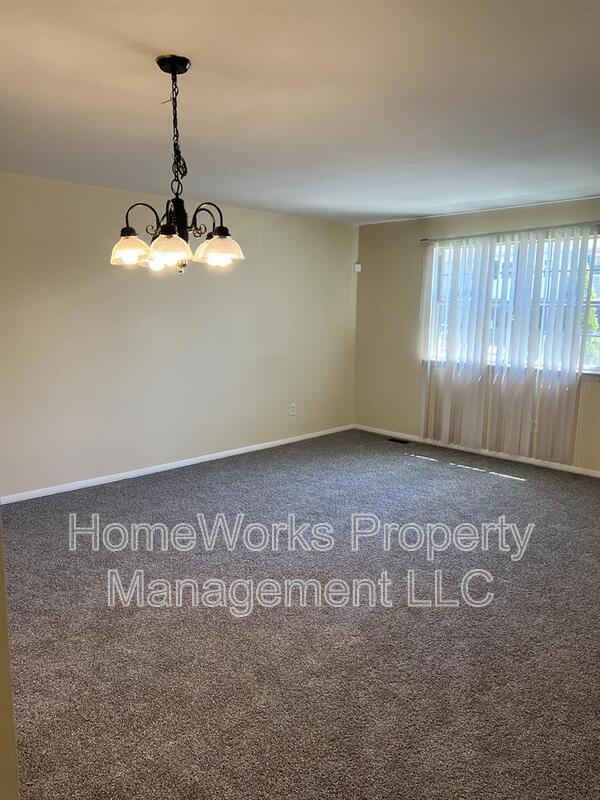 Building Photo - 462 Norvelle Ct