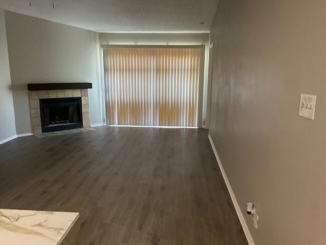 Building Photo - 5512 Lochmoor-