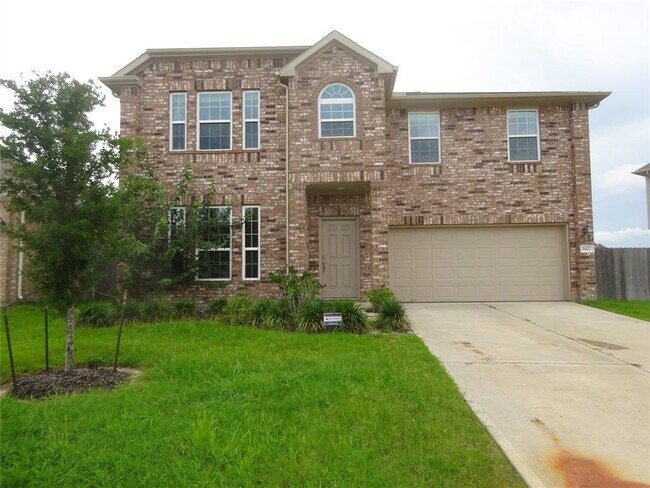 Primary Photo - 1402 Green Highland Dr