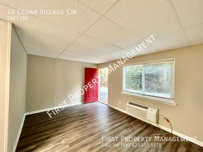 Building Photo - 18 Cedar Village Cir