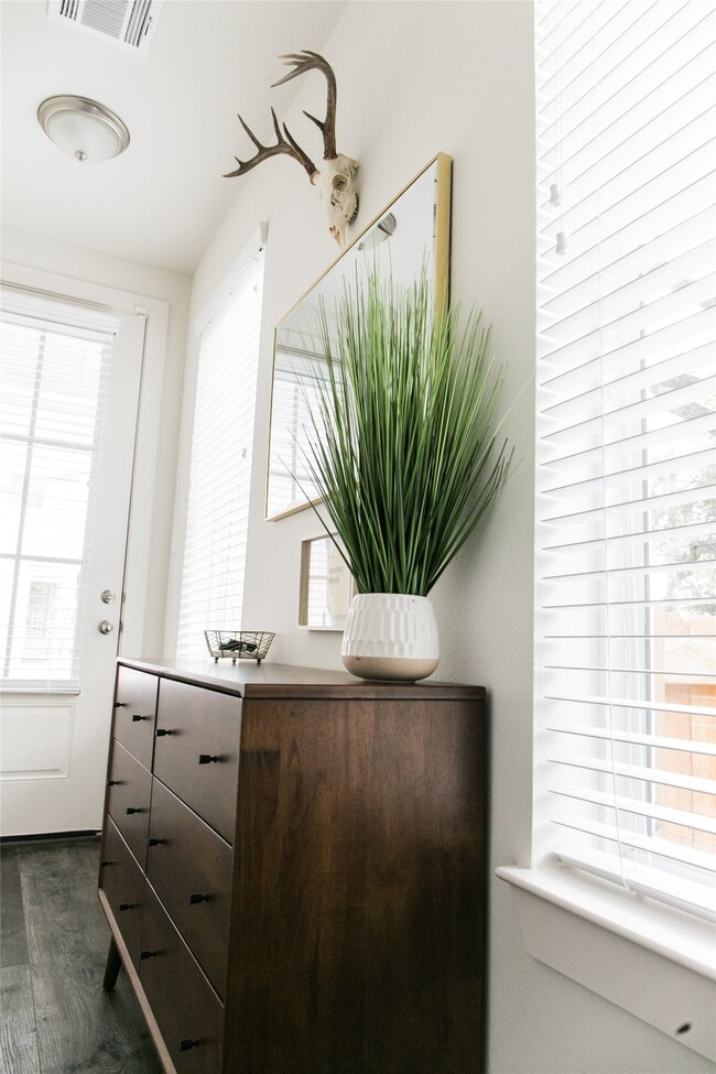 Building Photo - 5203 Burress Springs Ln