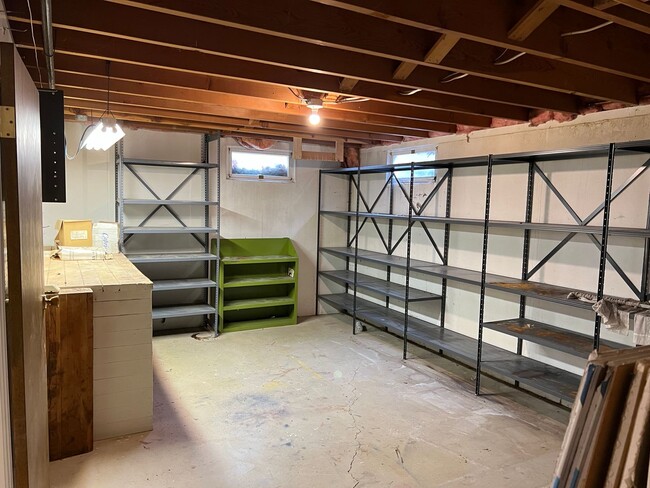 Building Photo - 3728 W Delbert Ave