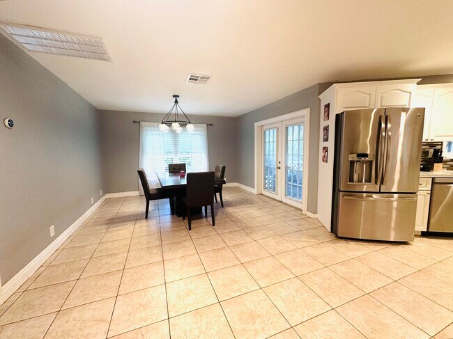 Building Photo - 4540 Mathis St