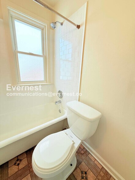 Building Photo - 9353 Kentucky St