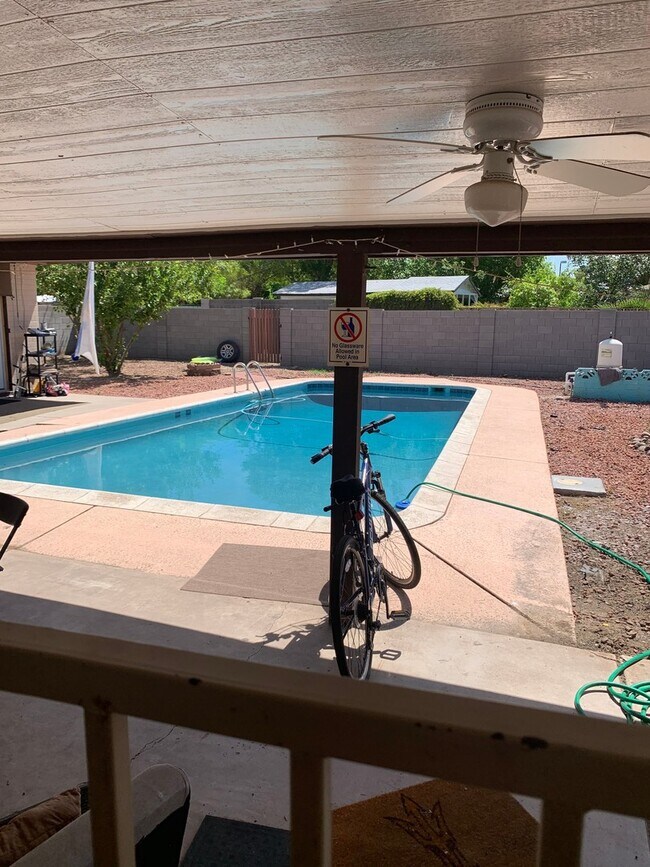 Building Photo - WALK TO - ASU AREA — Remodeled 5 Bedroom 3 bath Home with Pool - Next to Light Rail stop.