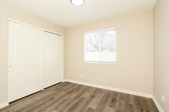 Building Photo - 6080 S Springbrook Dr