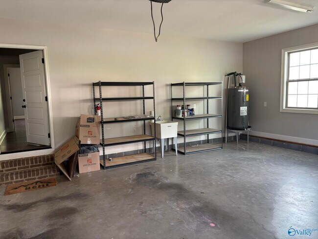 Building Photo - 317 Rosemont Rd SE