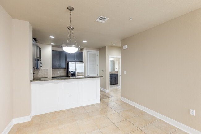 Building Photo - 96 Island Dr