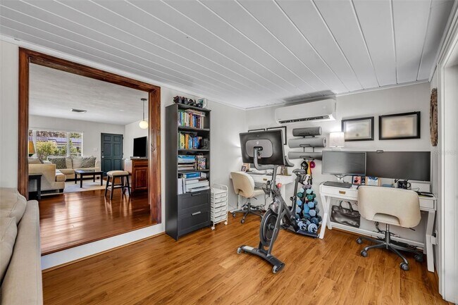 Building Photo - 780 Kangaroo Ct