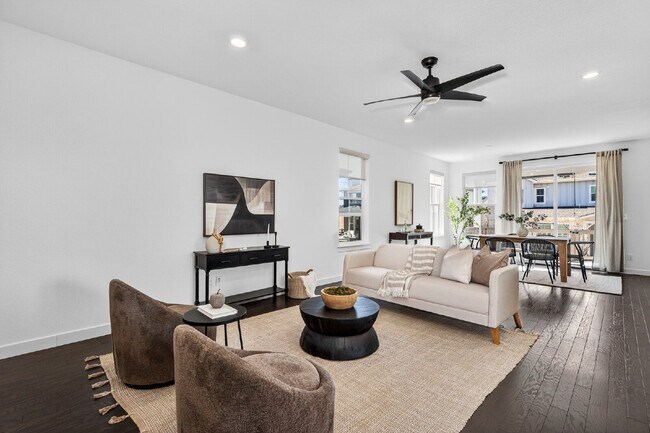 Building Photo - 6311 Stable View St