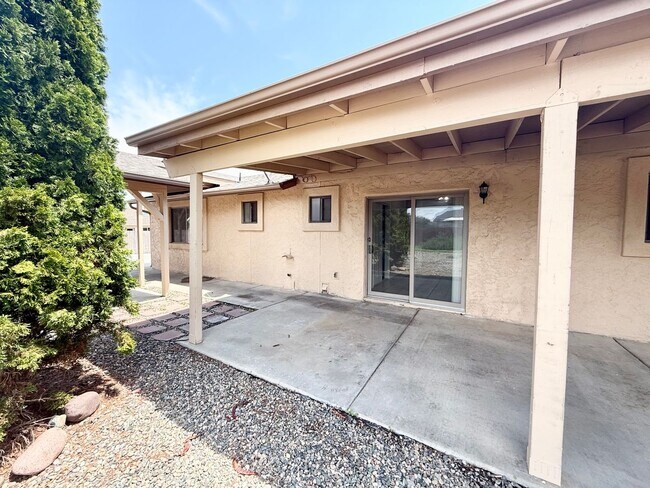 Building Photo - 7860 Spouse Dr