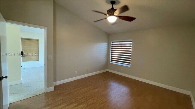 Building Photo - 6952 SW 148 Ln