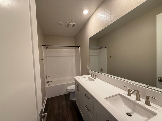 Building Photo - 6659 Encelia Pl