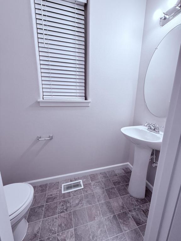 Building Photo - 13102 NE 26th St