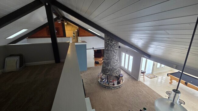 Building Photo - 9500 Fox Valley Dr