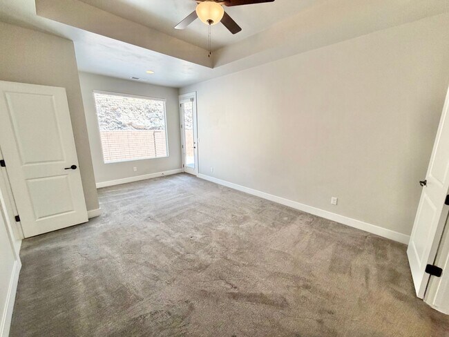 Building Photo - 1496 W 460 N