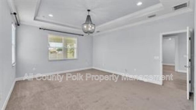 Building Photo - 1095 Woodland Oaks Dr