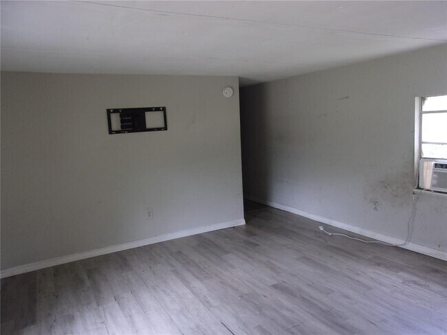 Building Photo - 11105 Pinto Dr