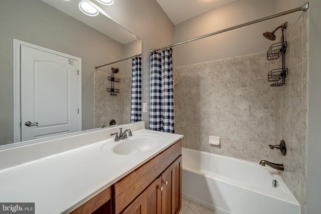 Building Photo - 42029 Bushclover Terrace