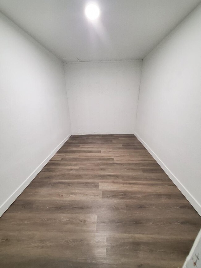 Building Photo - 14905 S Redwood Rd