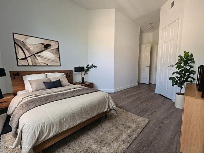 Building Photo - 7750 E Portofino Ave