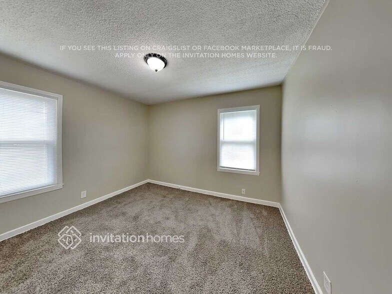 Building Photo - 5757 26th Ave S