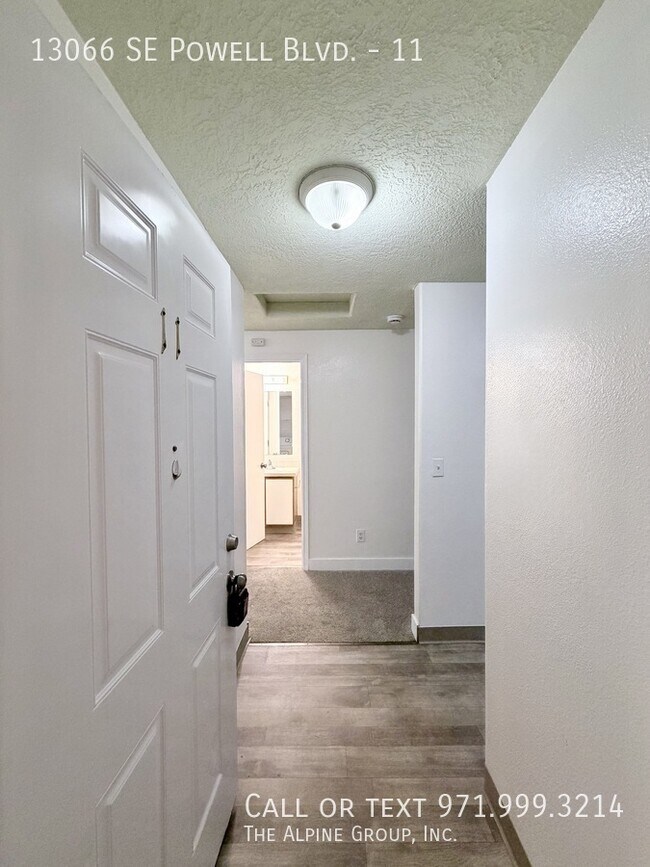 Building Photo - 13066 SE Powell Blvd