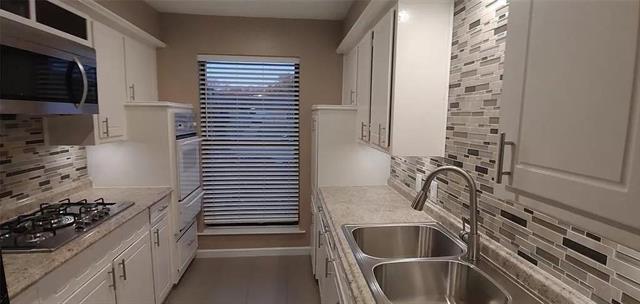 Building Photo - 15838 El Estado Dr