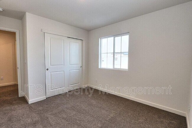 Building Photo - 716 Franklin St