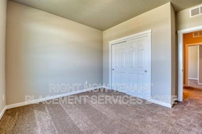 Building Photo - 6818 S Catfish Creek Ave