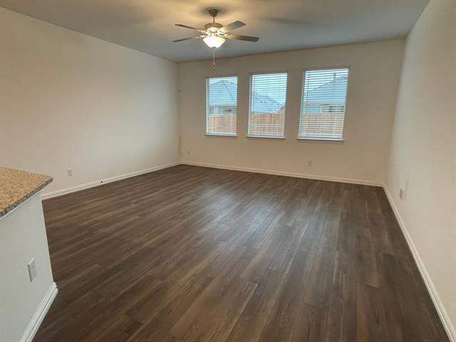 Building Photo - 3700 Milkweed Rd