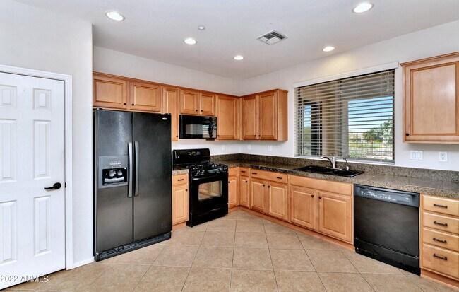 Building Photo - 40834 N Noble Hawk Way
