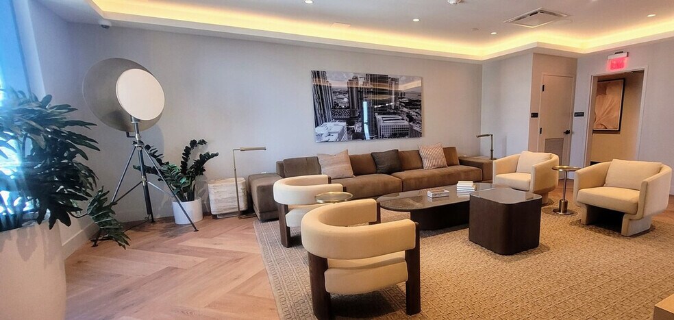 Building Photo - 61 NE 4th St