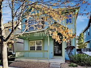 Building Photo - 1638 S Buckley Way