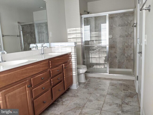 Building Photo - 25503 Amber Gate Terrace