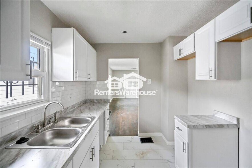 Building Photo - 3408 Mersington Ave