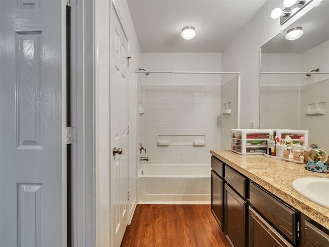 Building Photo - 2650 Bammelwood Dr