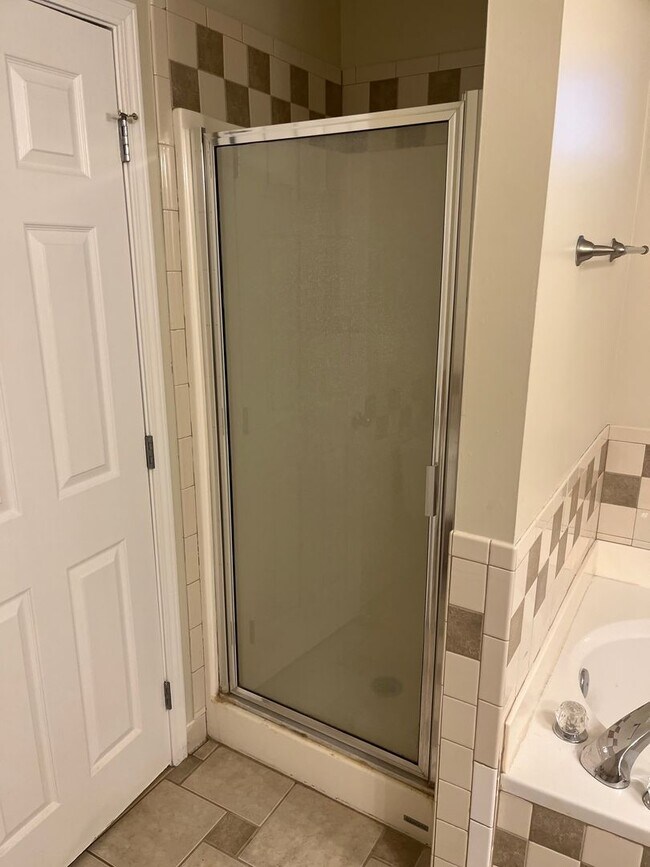 Building Photo - 3 bedroom,2 bath Helena Area