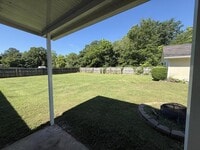 Building Photo - 105 Wake Forest Dr