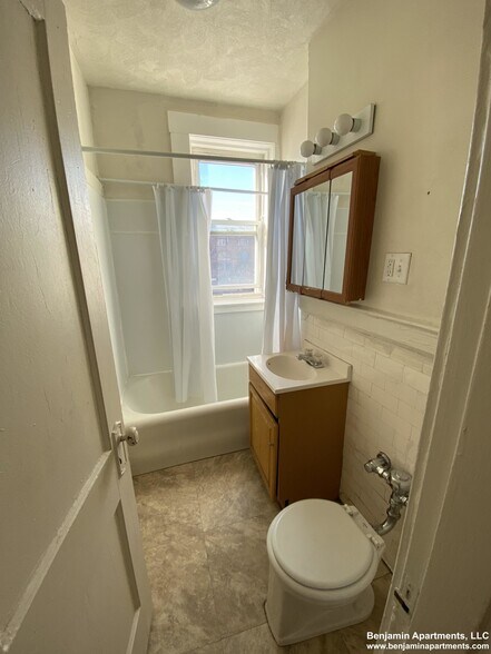 Building Photo - 1167 Boylston St