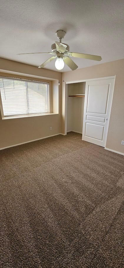 Building Photo - Fantastic 5BEDROOM+LOFT / 3 BATH home For ...