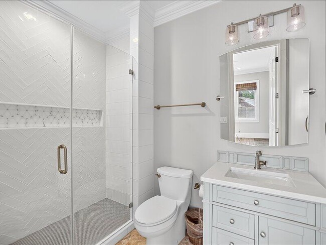 Building Photo - 3161 Club Dr